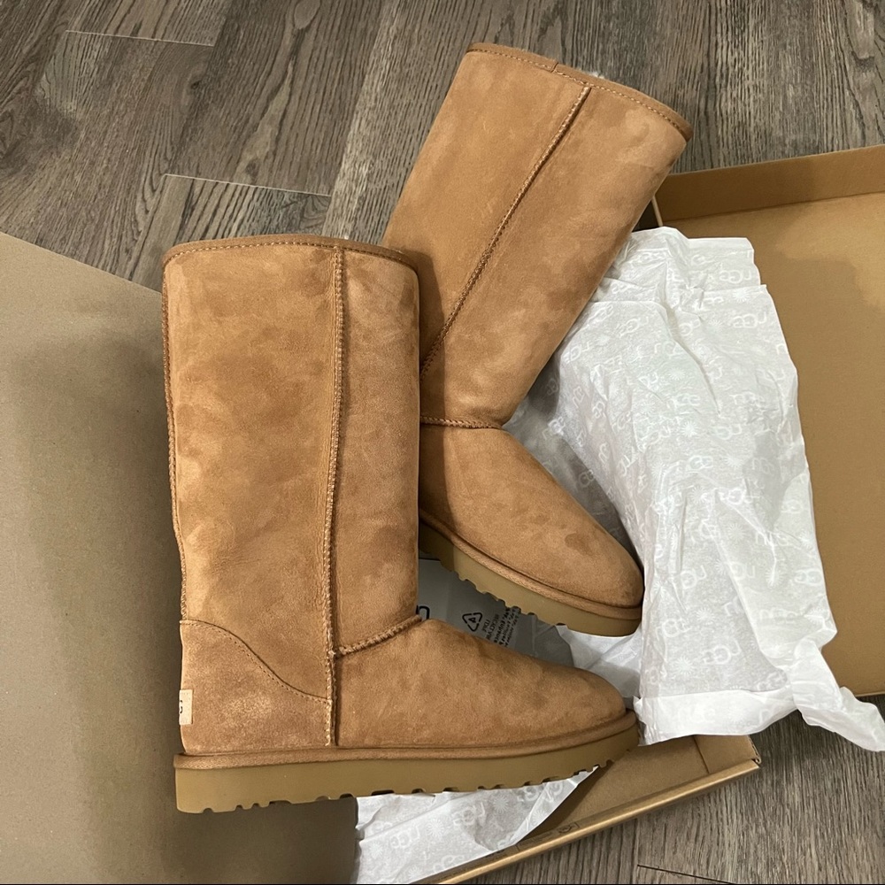 🎀NWT🎀 UGG Classic Tall II Boots
